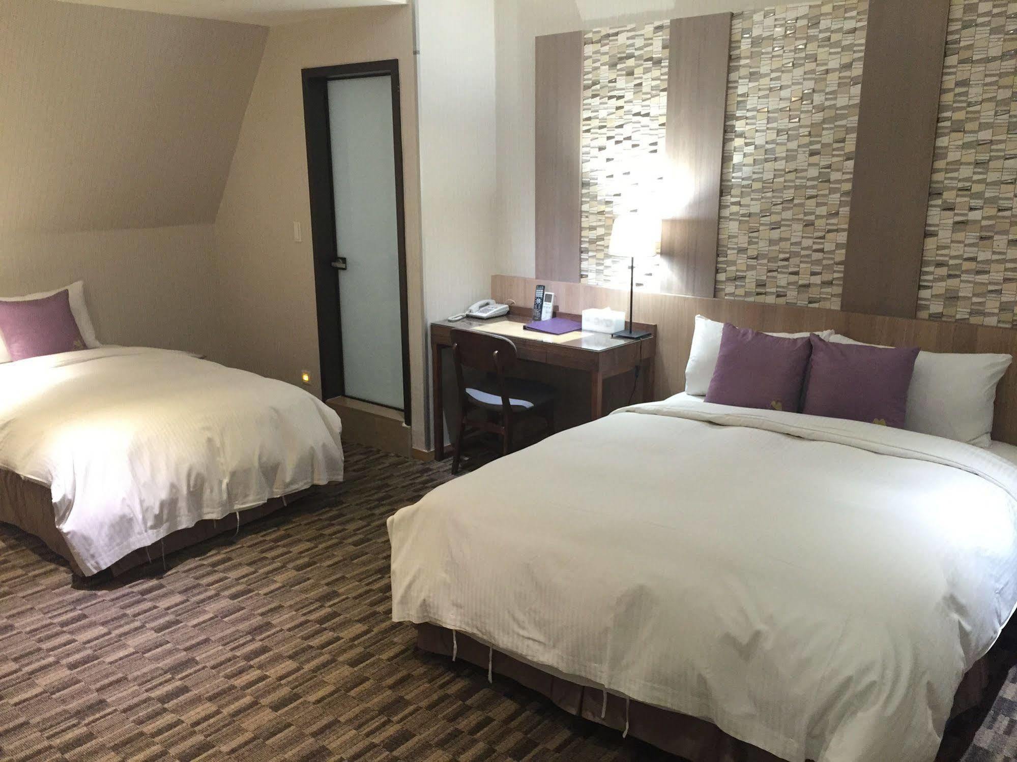 Muzik Hotel - Ximending Xining Branch Tchaj-pej Exteriér fotografie