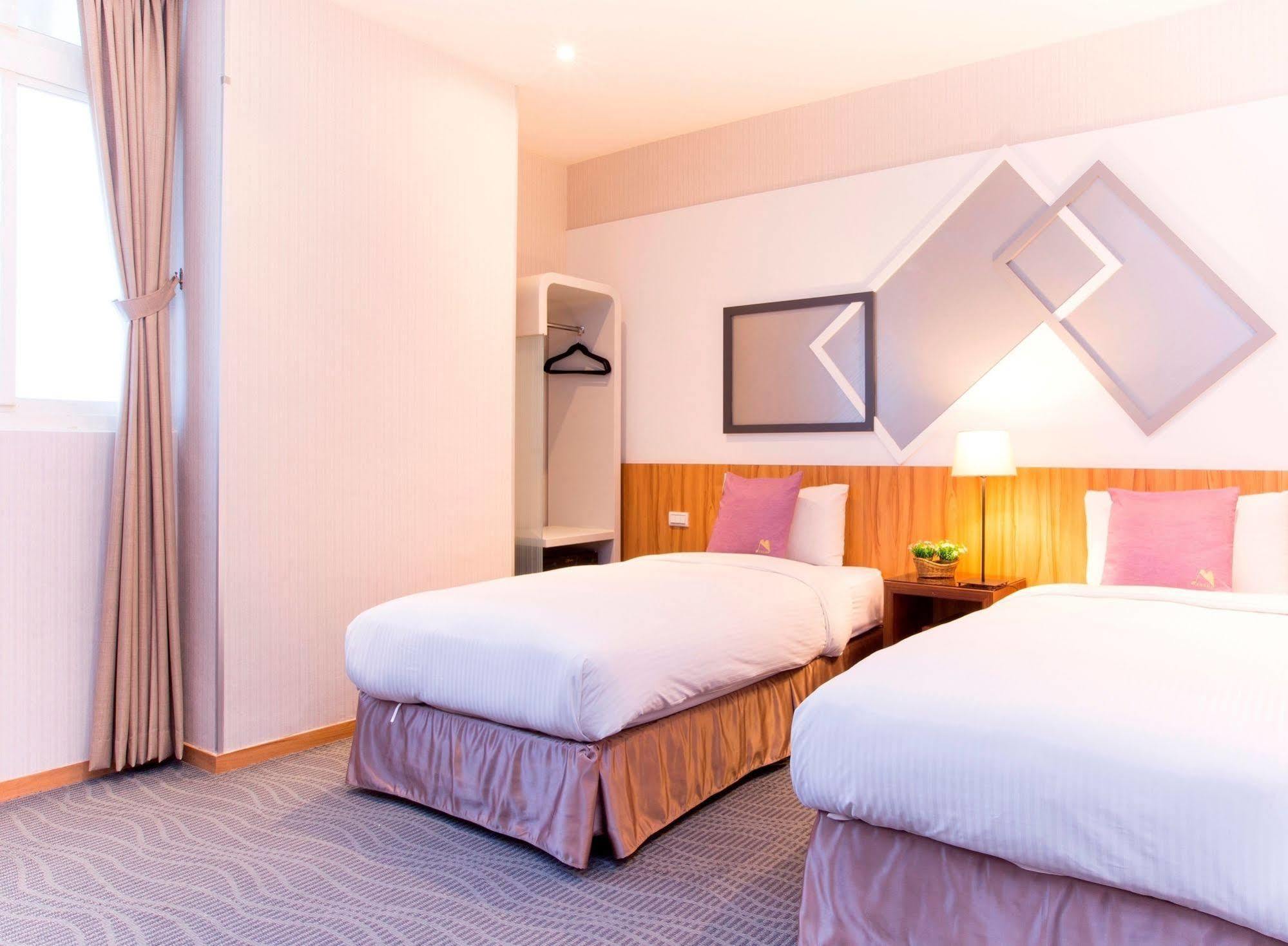Muzik Hotel - Ximending Xining Branch Tchaj-pej Exteriér fotografie